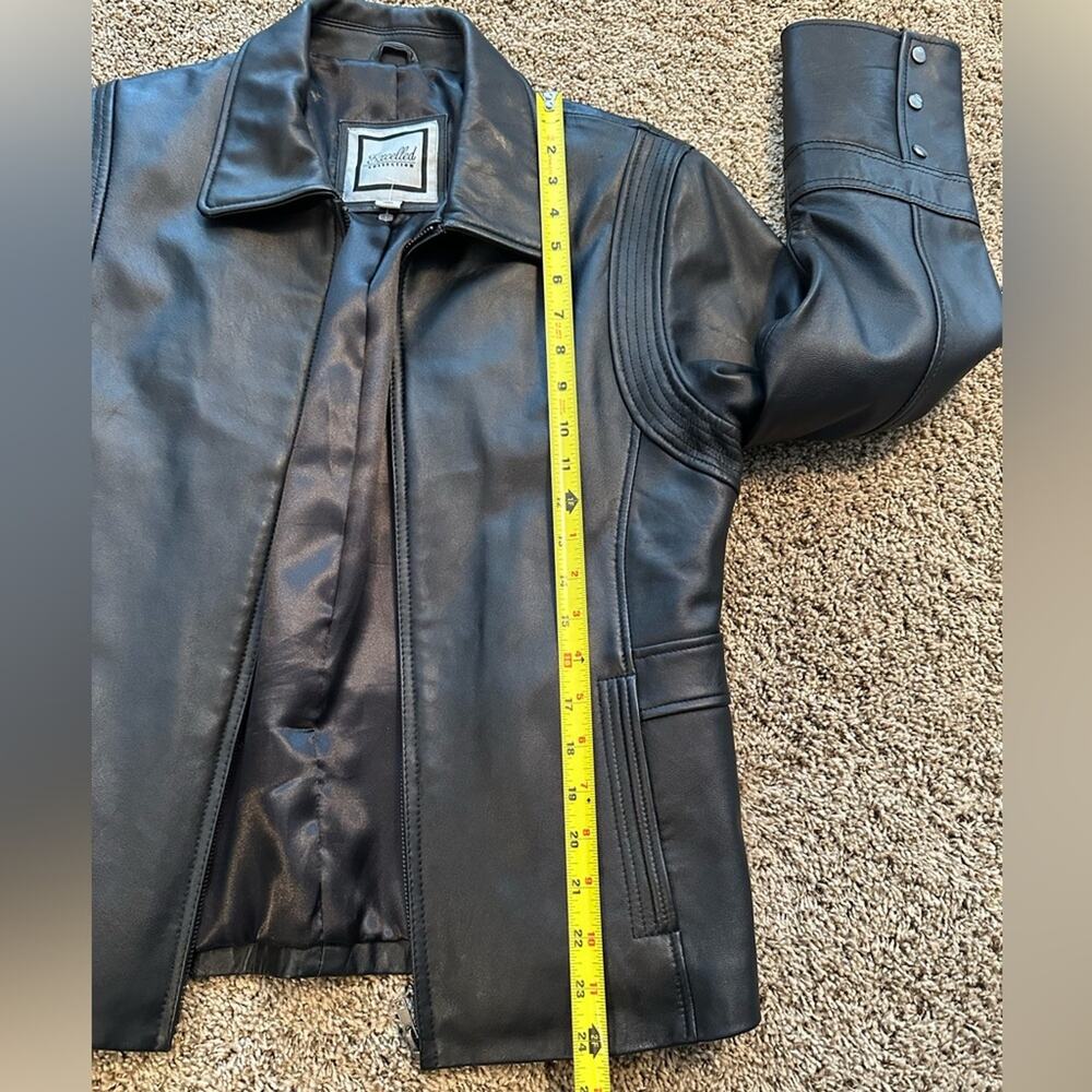 Black leather jacket, EUC, size medium - Picture 8 of 11
